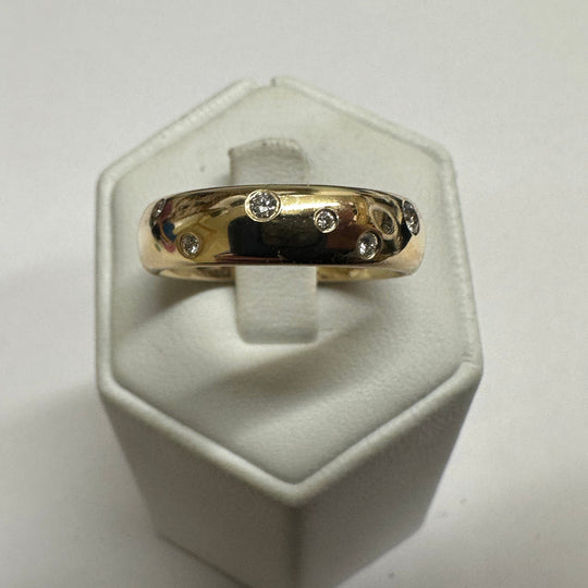 9ct Yellow Gold and Diamond 5mm Band Ring, view 3