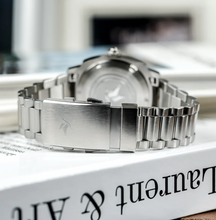 Load image into Gallery viewer, Belmont Dive Watch Blue Dial on Steel Bracelet