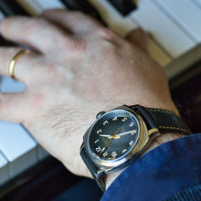 Load image into Gallery viewer, Verimatic 39mm Black Fumé Men's Watch