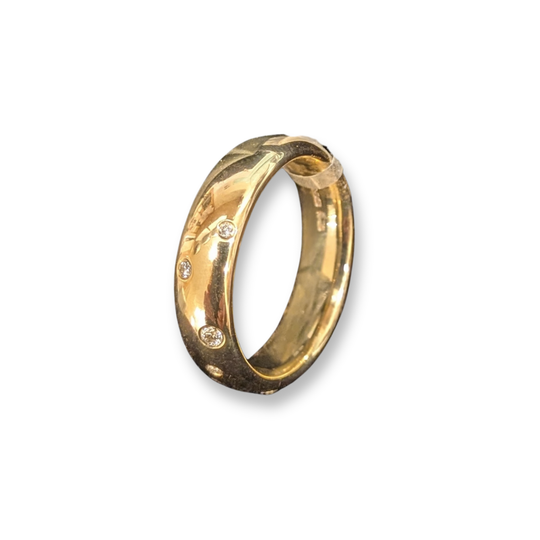 9ct Yellow Gold and Diamond 5mm Band Ring