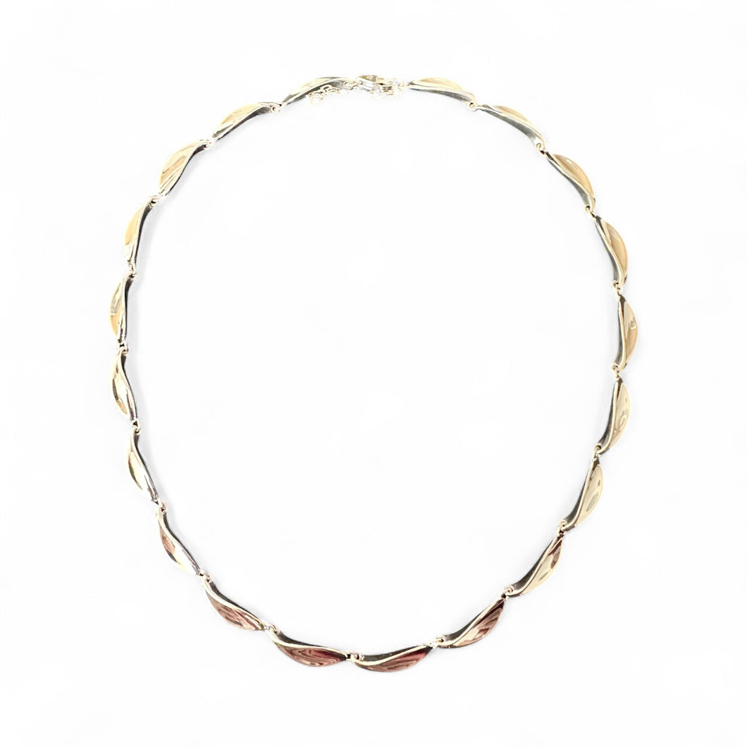 Sterling Silver Polished petite Frangipani Necklace