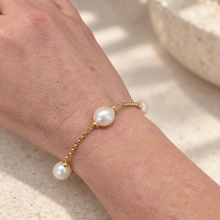 Load image into Gallery viewer, 18ct Gold Oval Pearl 'Mary Berry' Bracelet
