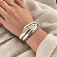 Load image into Gallery viewer, Sterling Silver Wide Three-Band Russian Bangle
