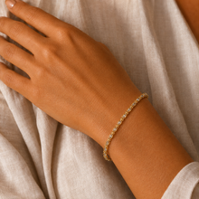 Load image into Gallery viewer, Gold Vermeil Marquise Link Bracelet
