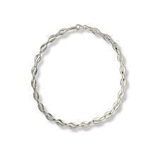 Load image into Gallery viewer, Sterling Silver Coffee Bean Link Collar Necklace
