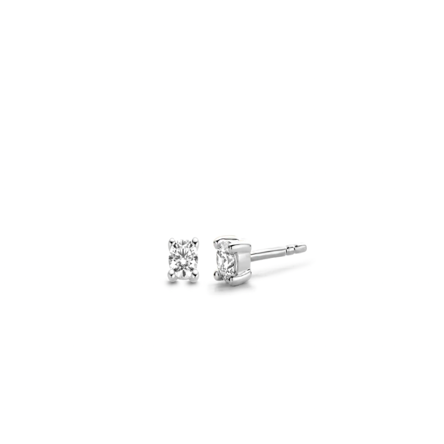 Cubic Zirconia Handset Stud Earrings 4mm